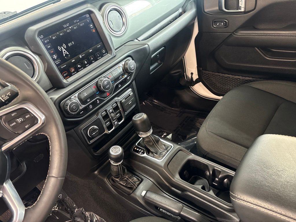 Thumbnail: 2023 Jeep Gladiator - 14