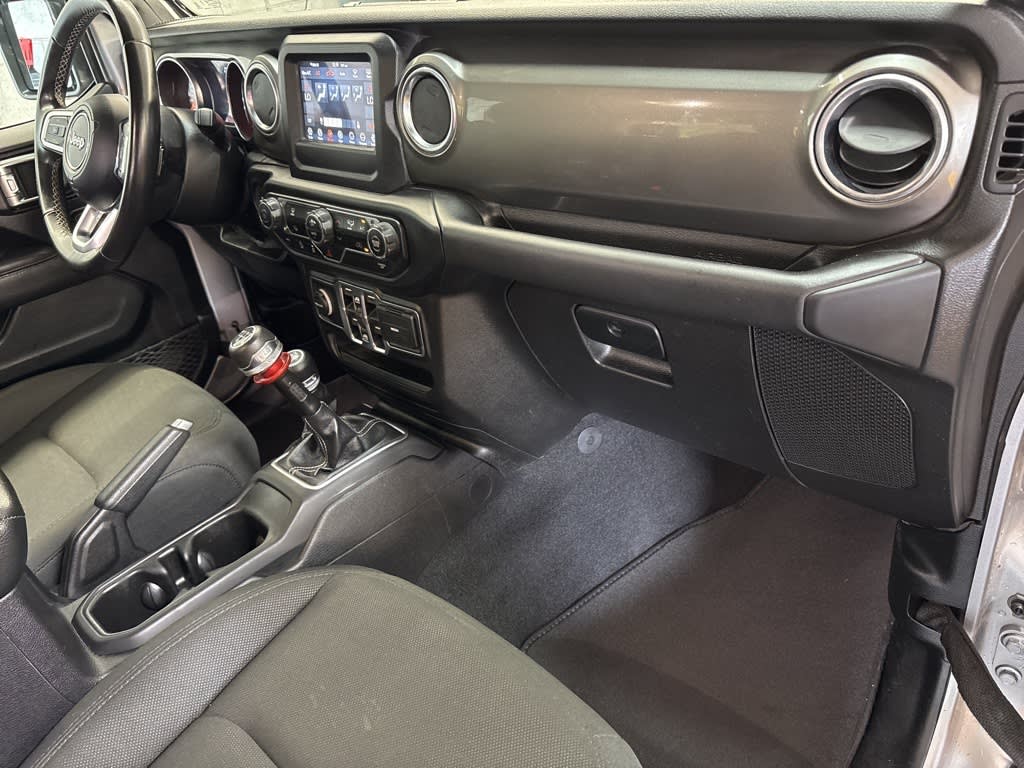 Thumbnail: 2020 Jeep Gladiator - 13