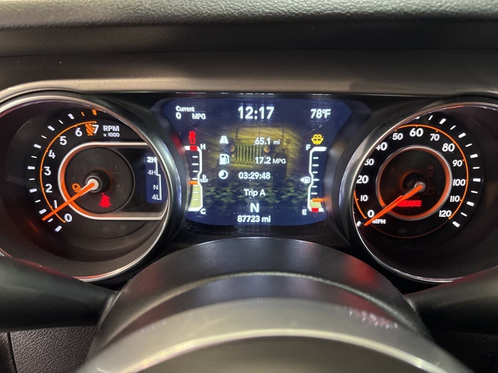 Thumbnail: 2020 Jeep Gladiator - 16