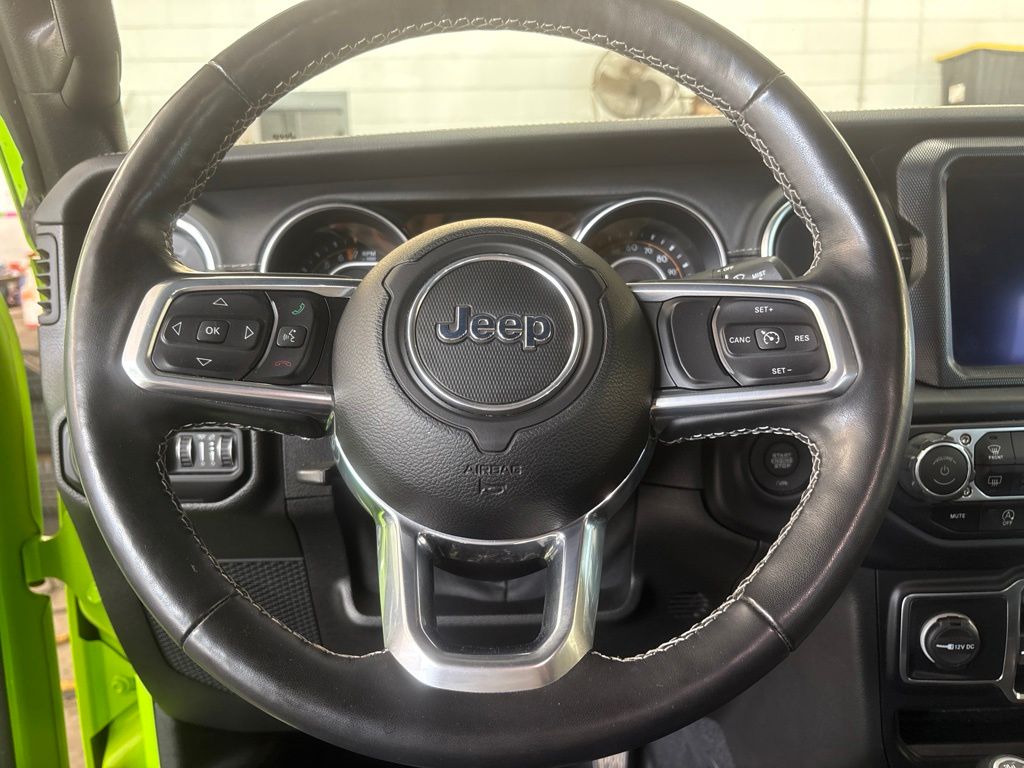 Thumbnail: 2021 Jeep Gladiator - 6