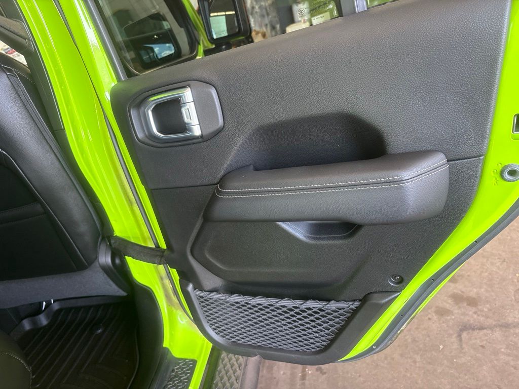 Thumbnail: 2021 Jeep Gladiator - 31