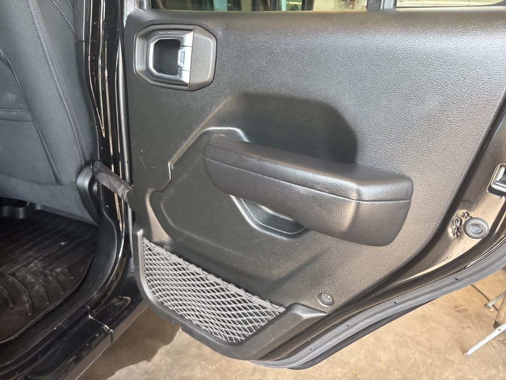 Thumbnail: 2021 Jeep Gladiator - 34