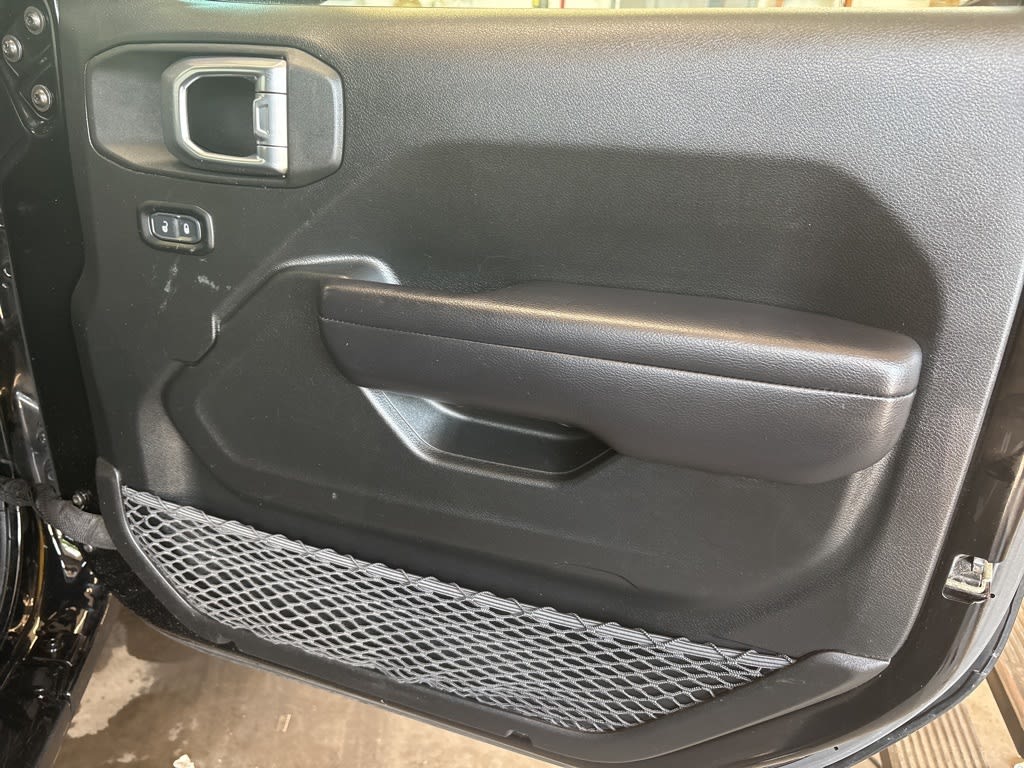 Thumbnail: 2021 Jeep Gladiator - 40