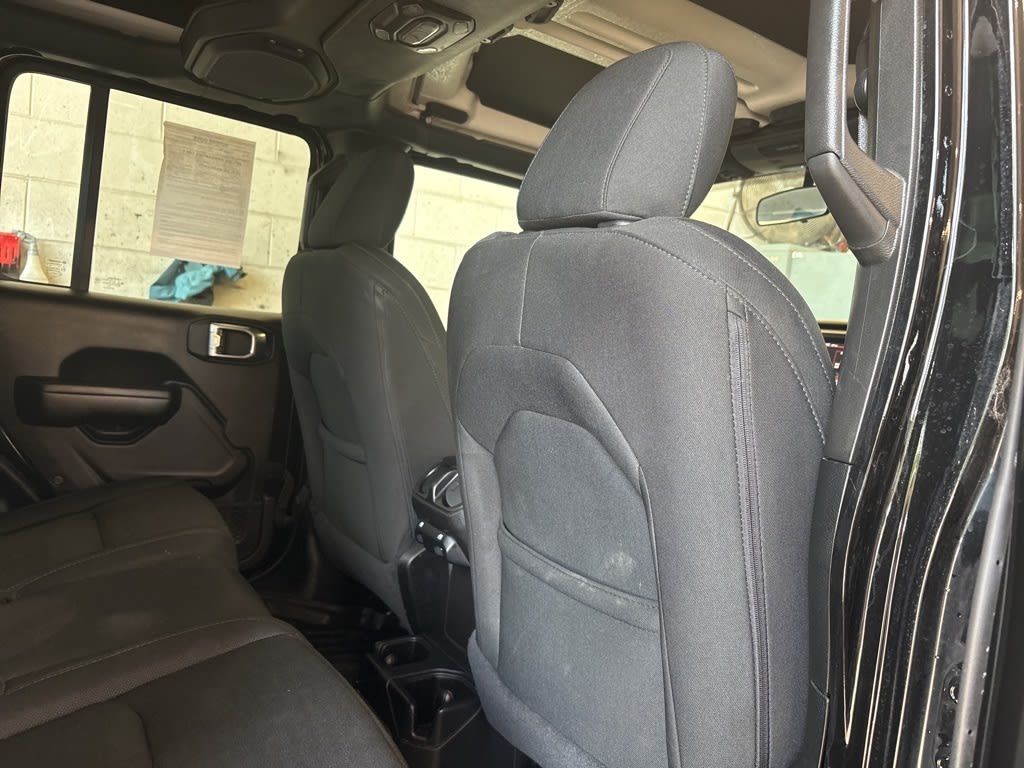 Thumbnail: 2021 Jeep Gladiator - 36