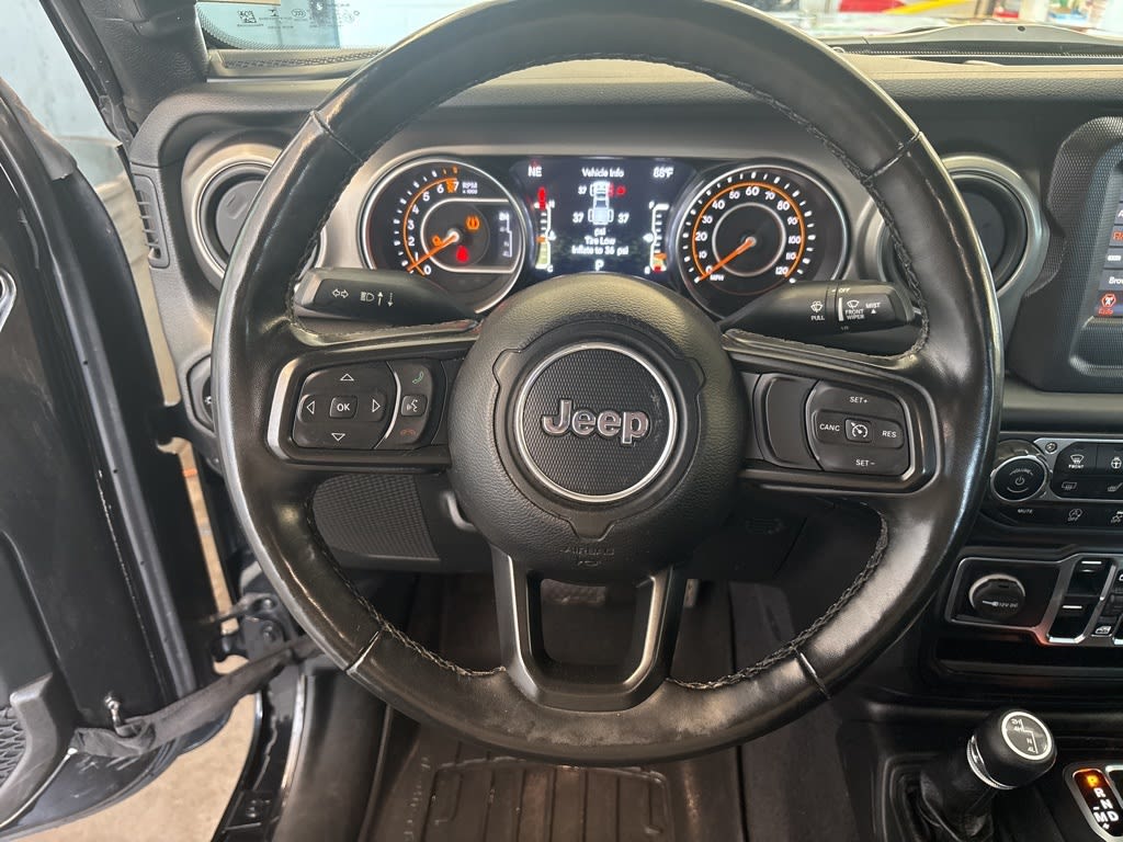 Thumbnail: 2021 Jeep Gladiator - 8