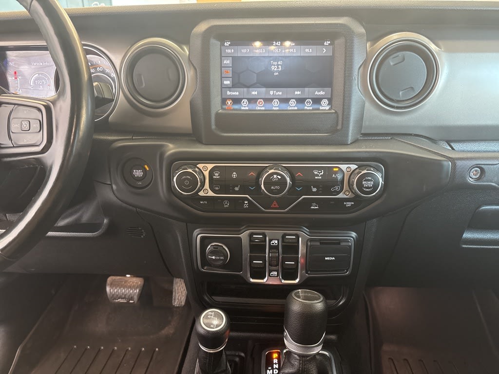 Thumbnail: 2021 Jeep Gladiator - 14