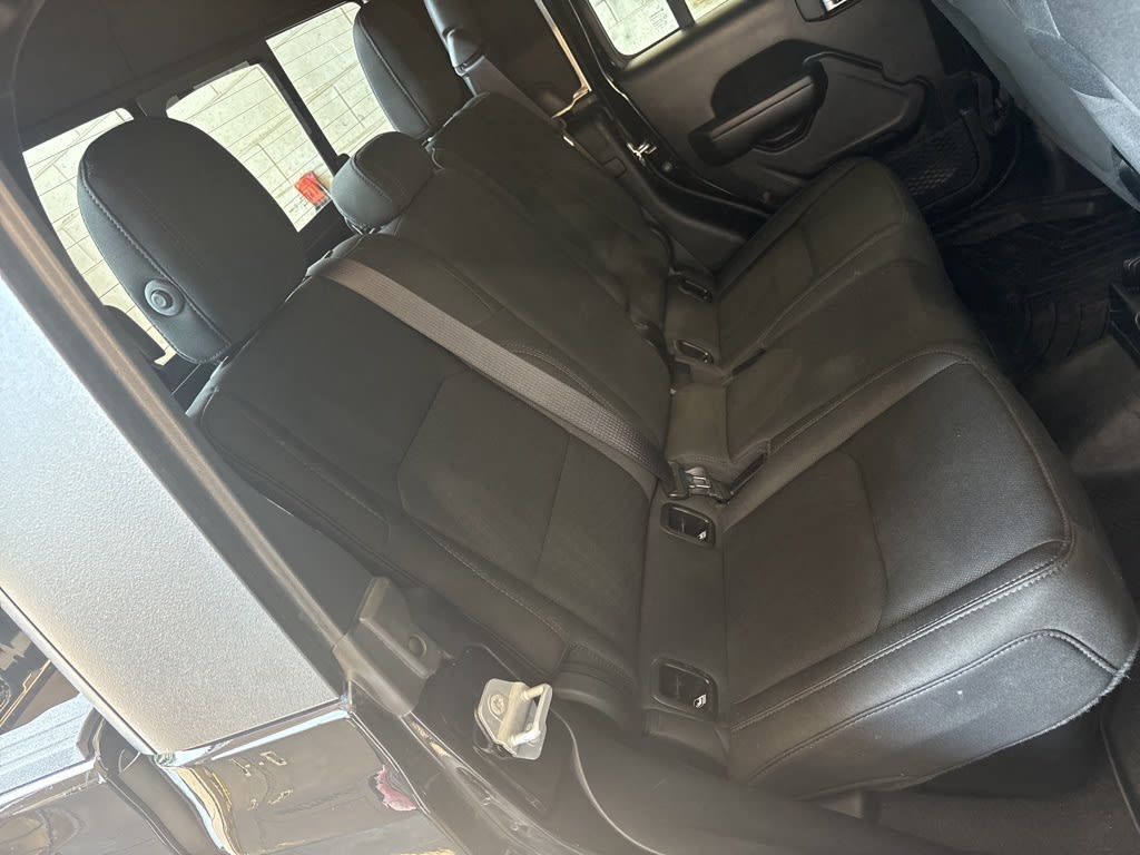 Thumbnail: 2021 Jeep Gladiator - 37