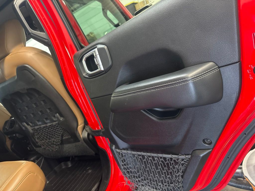 Thumbnail: 2020 Jeep Gladiator - 31