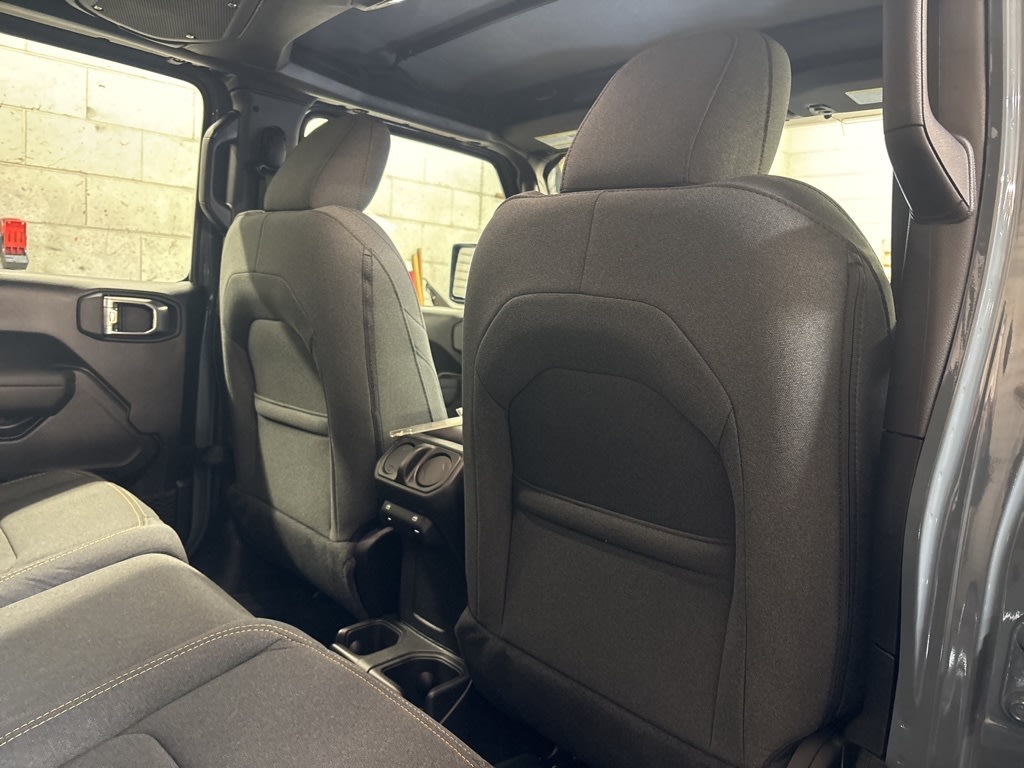 Thumbnail: 2026 Jeep Gladiator - 31