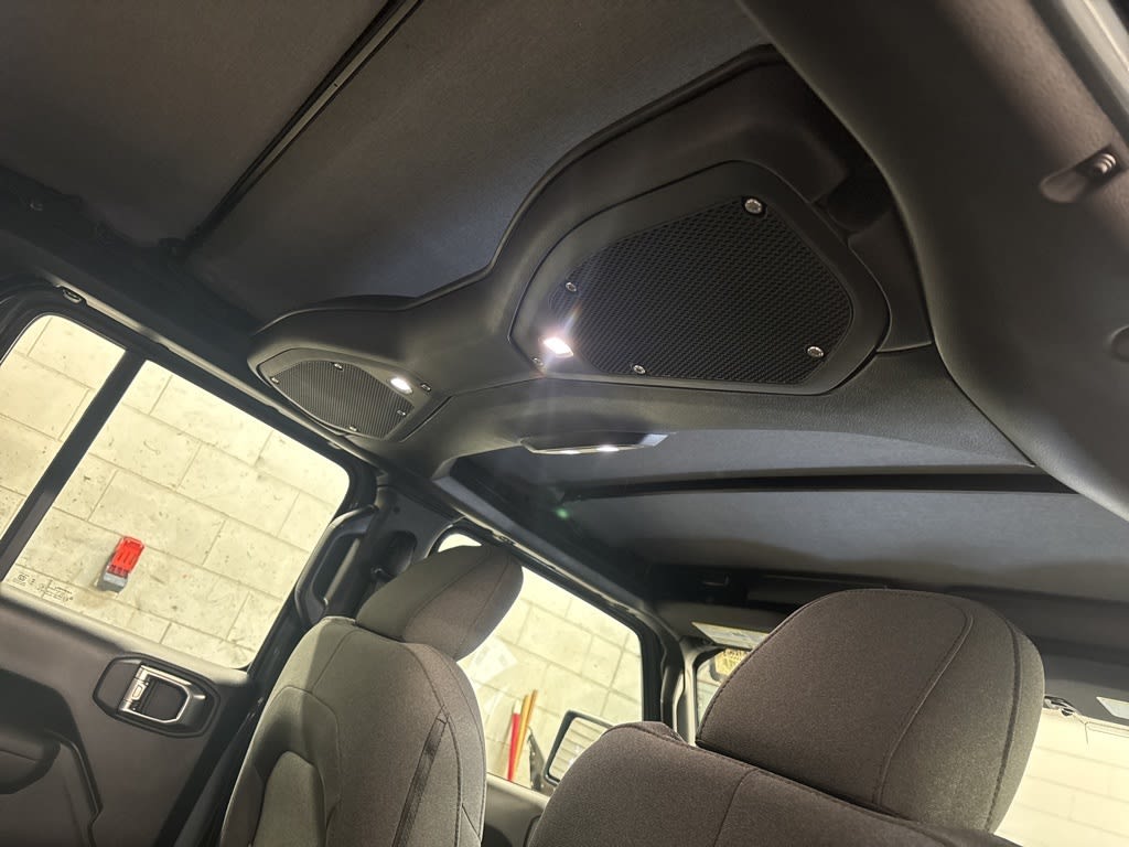 Thumbnail: 2026 Jeep Gladiator - 32