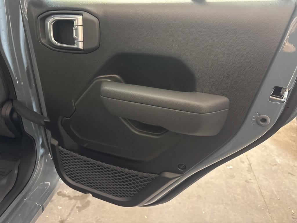 Thumbnail: 2026 Jeep Gladiator - 29