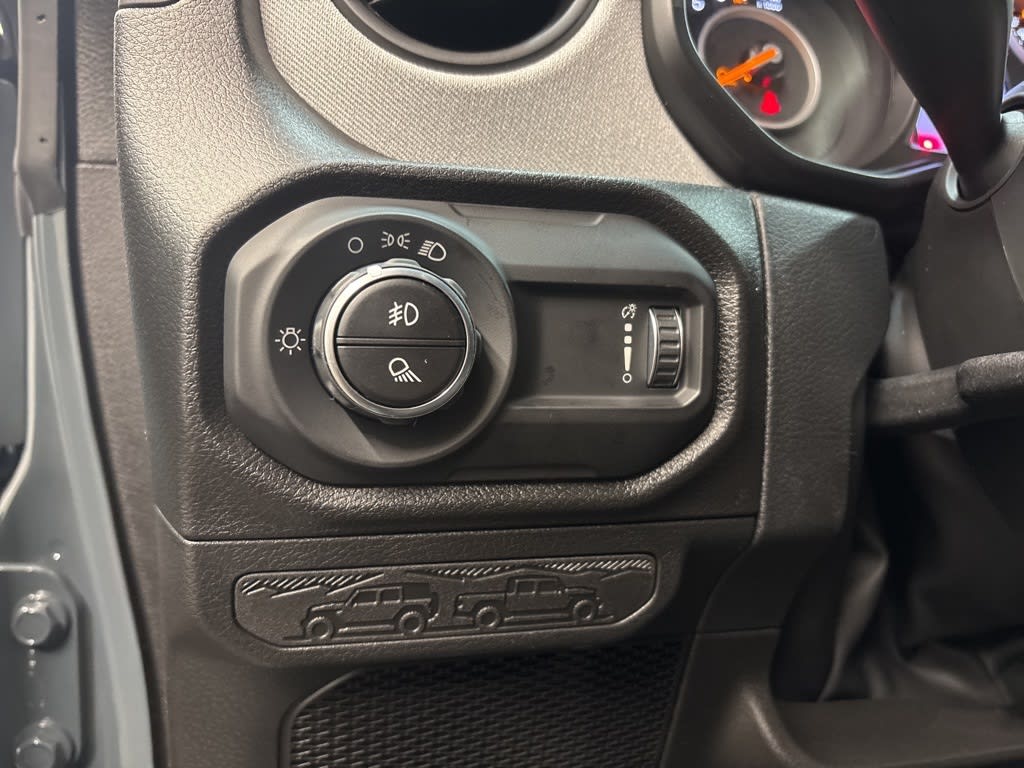 Thumbnail: 2026 Jeep Gladiator - 22