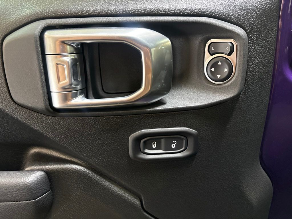 Thumbnail: 2026 Jeep Gladiator - 20