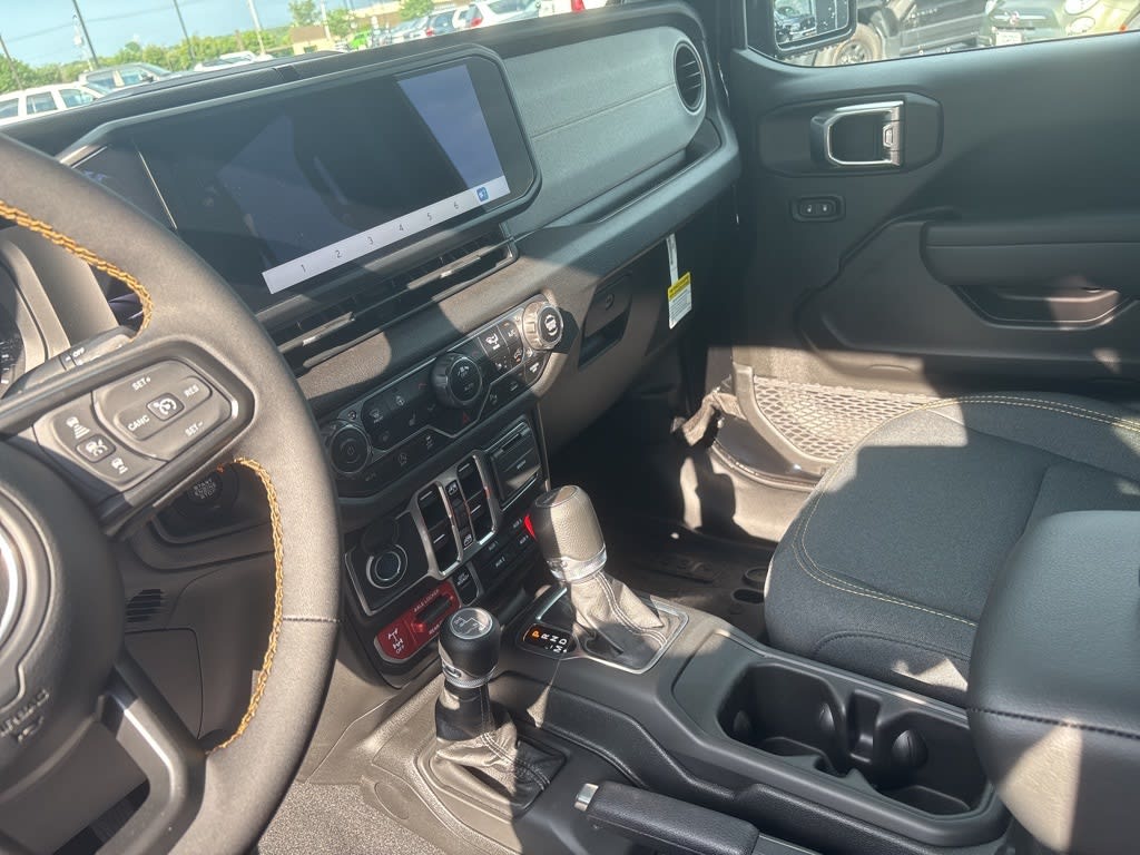 Thumbnail: 2025 Jeep Gladiator - 11