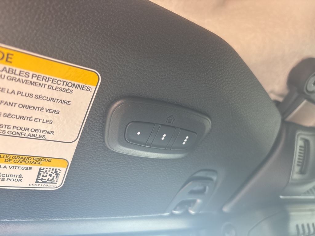 Thumbnail: 2025 Jeep Gladiator - 13