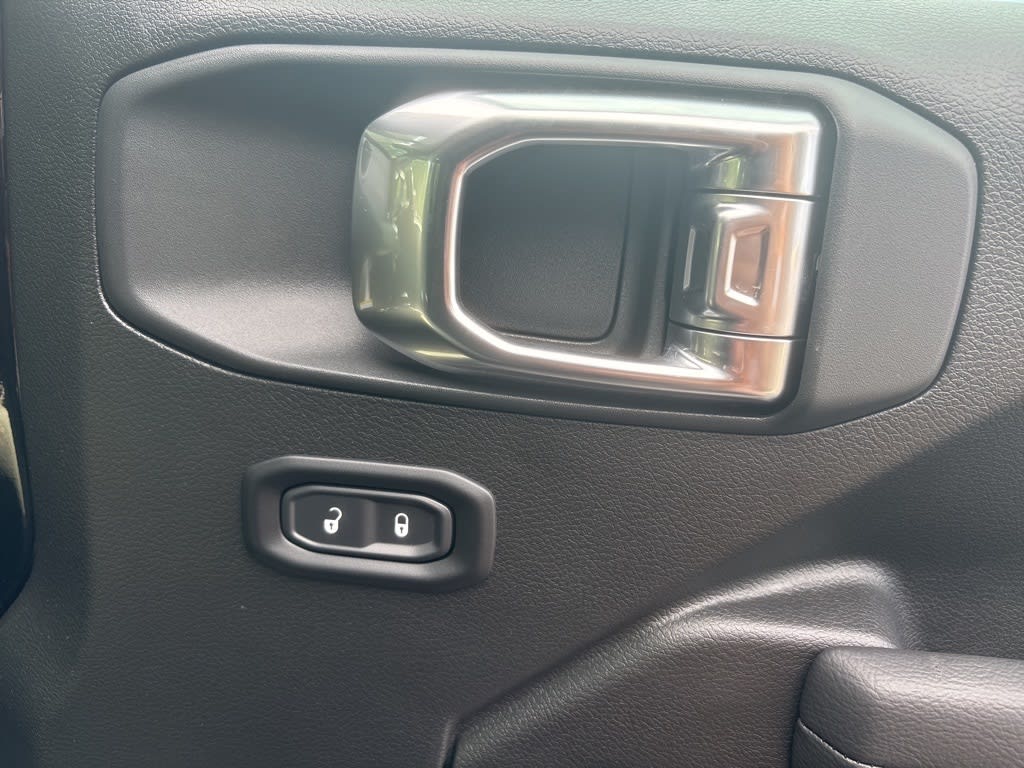 Thumbnail: 2025 Jeep Gladiator - 30