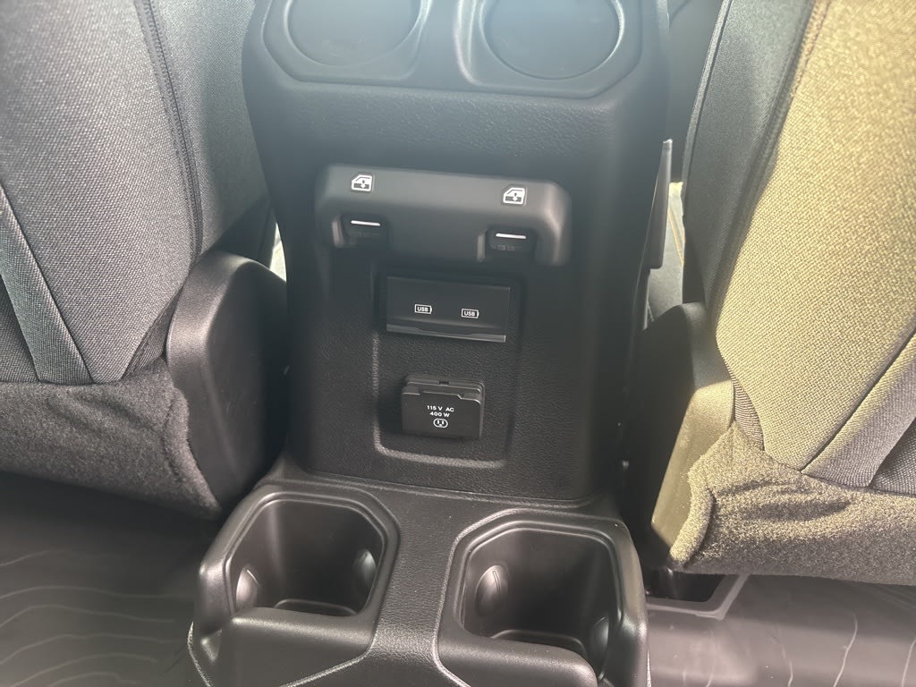 Thumbnail: 2025 Jeep Gladiator - 27