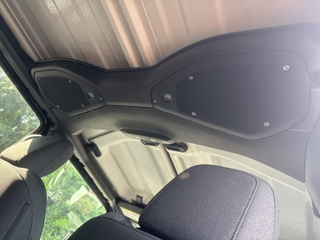 Thumbnail: 2025 Jeep Gladiator - 28