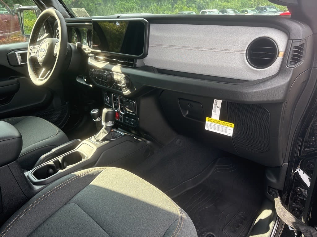 Thumbnail: 2025 Jeep Gladiator - 31