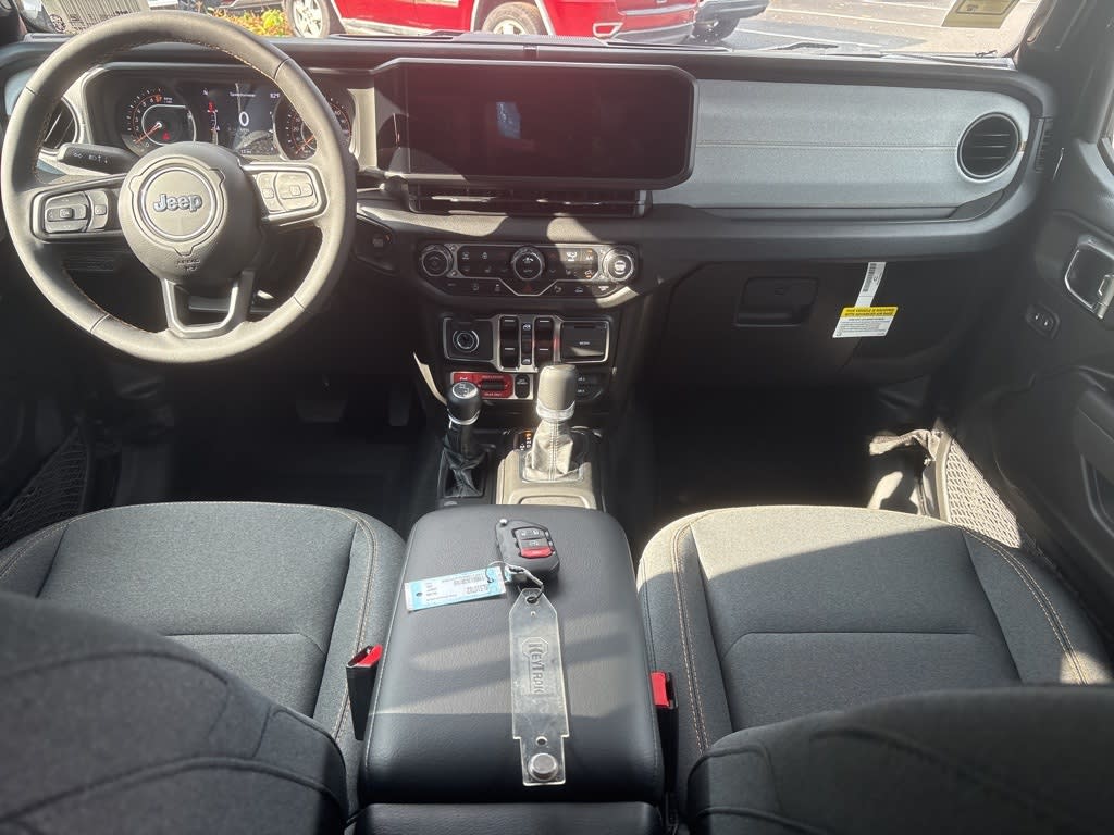 Thumbnail: 2025 Jeep Gladiator - 12