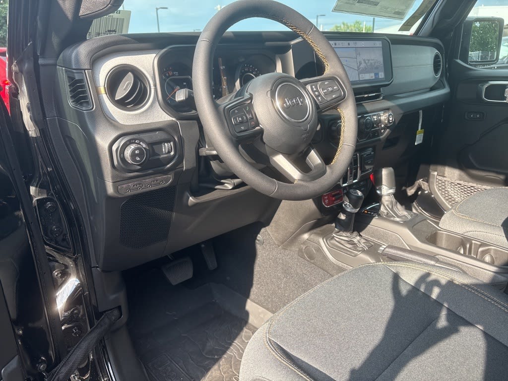 Thumbnail: 2025 Jeep Gladiator - 2