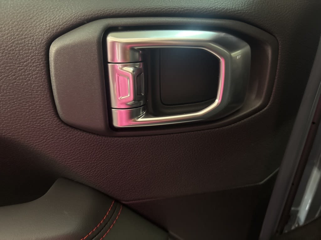 Thumbnail: 2026 Jeep Gladiator - 32