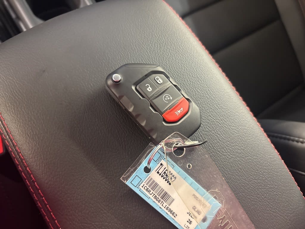 Thumbnail: 2026 Jeep Gladiator - 16