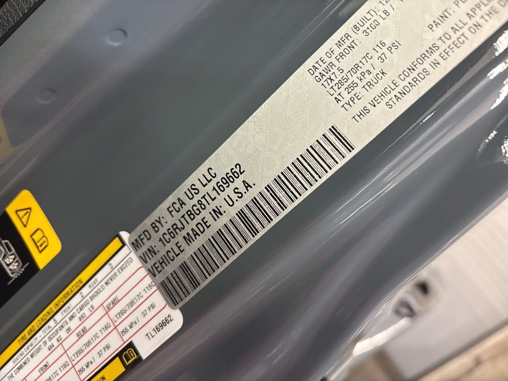 Thumbnail: 2026 Jeep Gladiator - 17