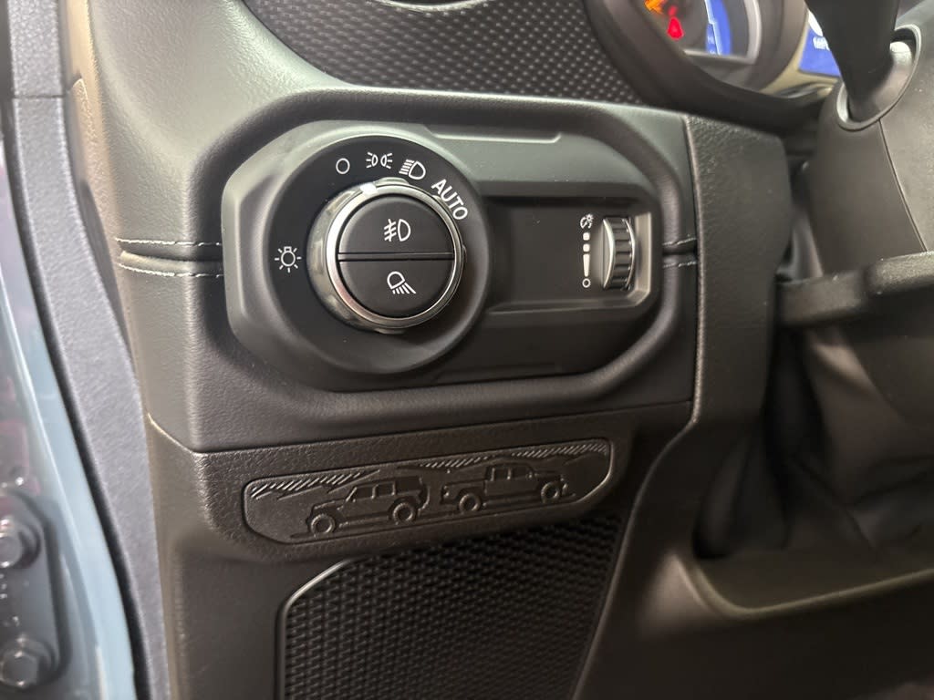 Thumbnail: 2026 Jeep Gladiator - 22