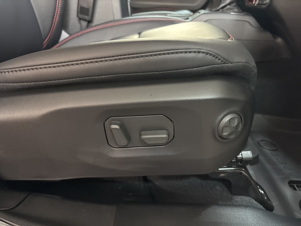 Thumbnail: 2026 Jeep Gladiator - 42