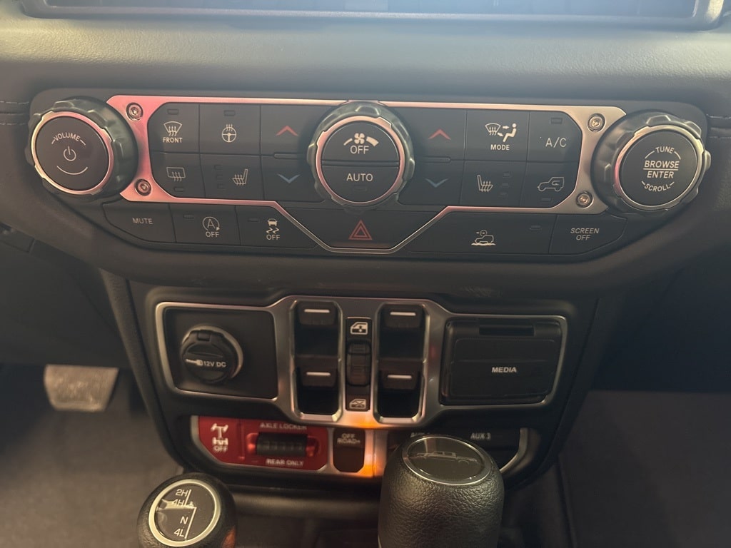 Thumbnail: 2026 Jeep Gladiator - 24