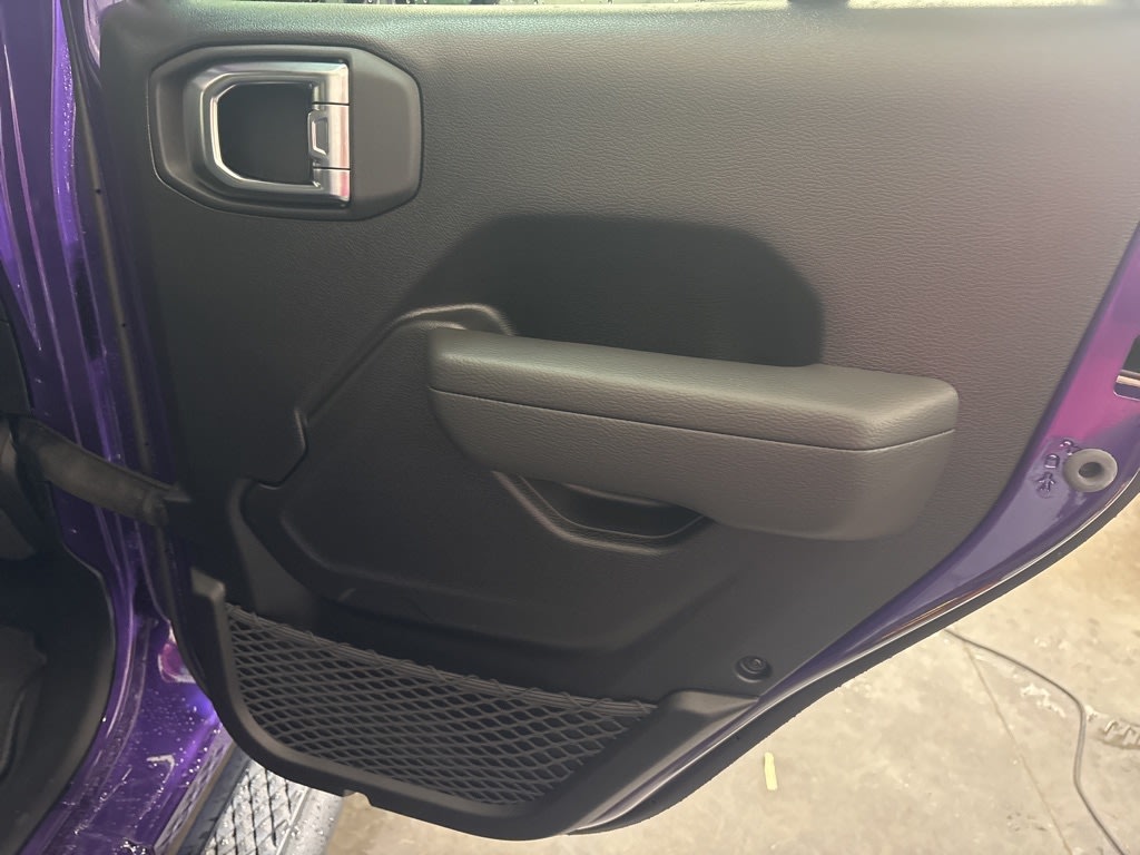 Thumbnail: 2026 Jeep Gladiator - 30