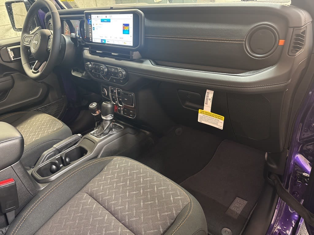 Thumbnail: 2026 Jeep Gladiator - 12