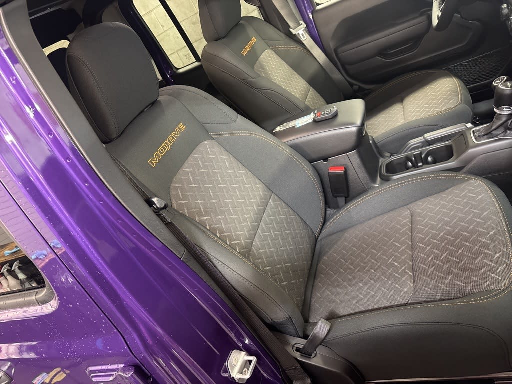 Thumbnail: 2026 Jeep Gladiator - 9