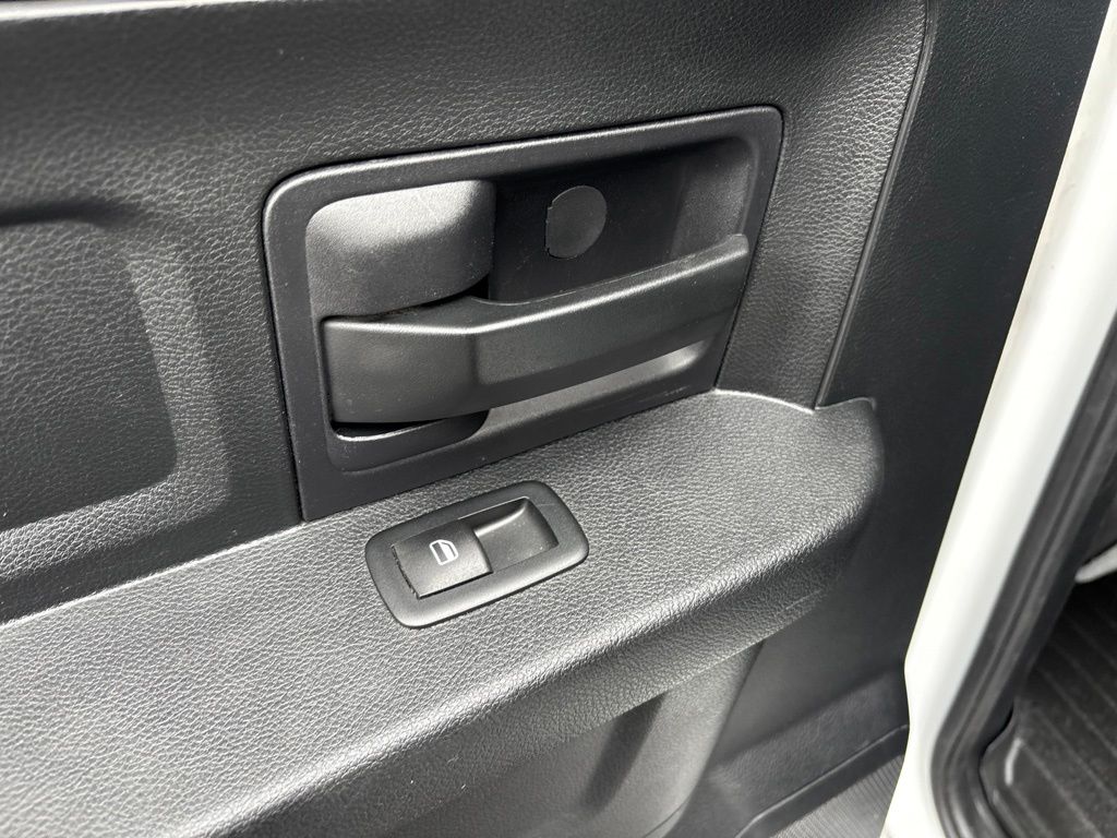 Thumbnail: 2016 RAM 1500 - 31