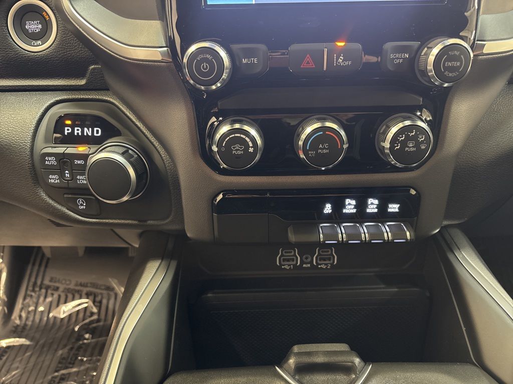 Thumbnail: 2026 RAM 1500 - 26