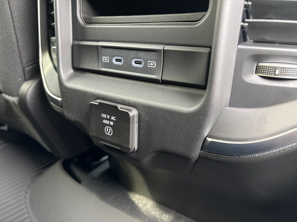 Thumbnail: 2026 RAM 1500 - 40