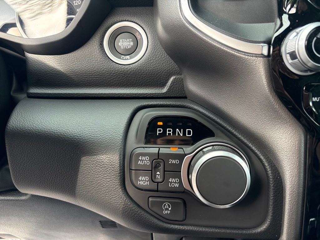 Thumbnail: 2026 RAM 1500 - 27