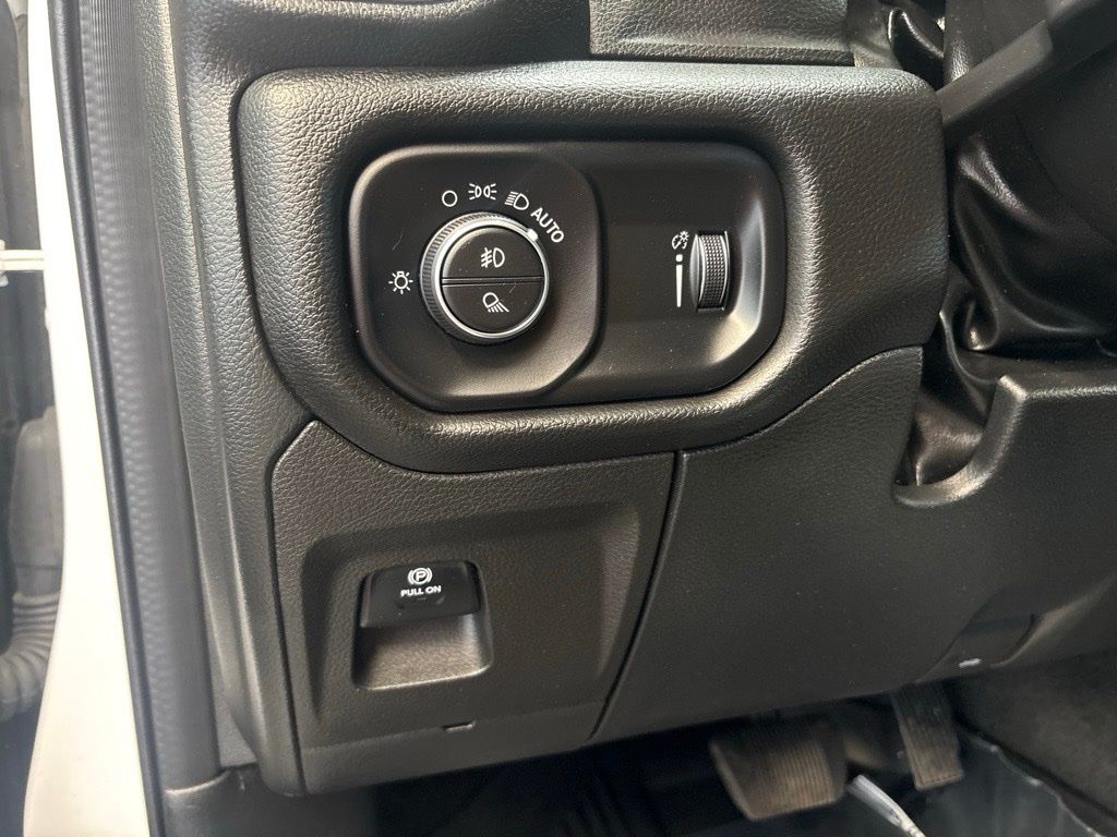Thumbnail: 2023 RAM 1500 - 21
