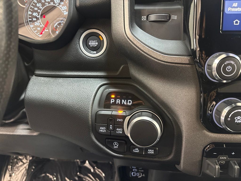 Thumbnail: 2025 RAM 1500 - 26
