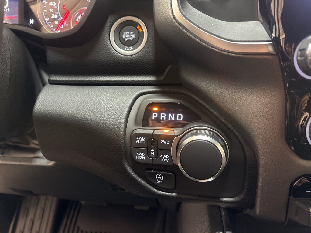 Thumbnail: 2026 RAM 1500 - 27
