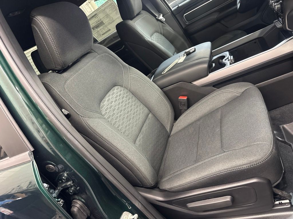 Thumbnail: 2026 RAM 1500 - 38