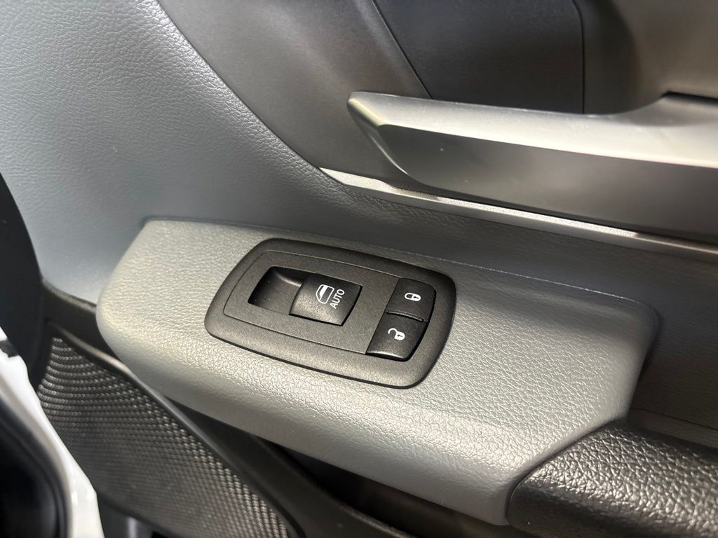 Thumbnail: 2021 RAM 1500 - 39