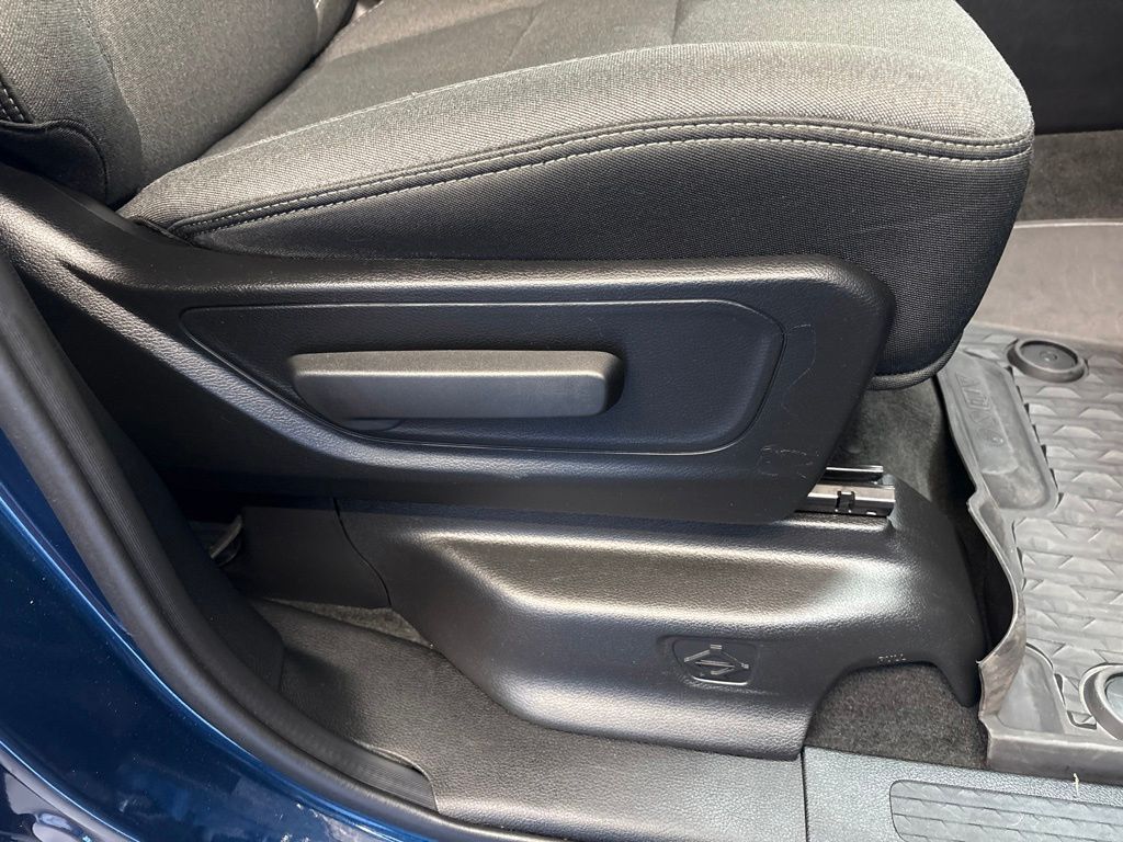 Thumbnail: 2021 RAM 1500 - 39