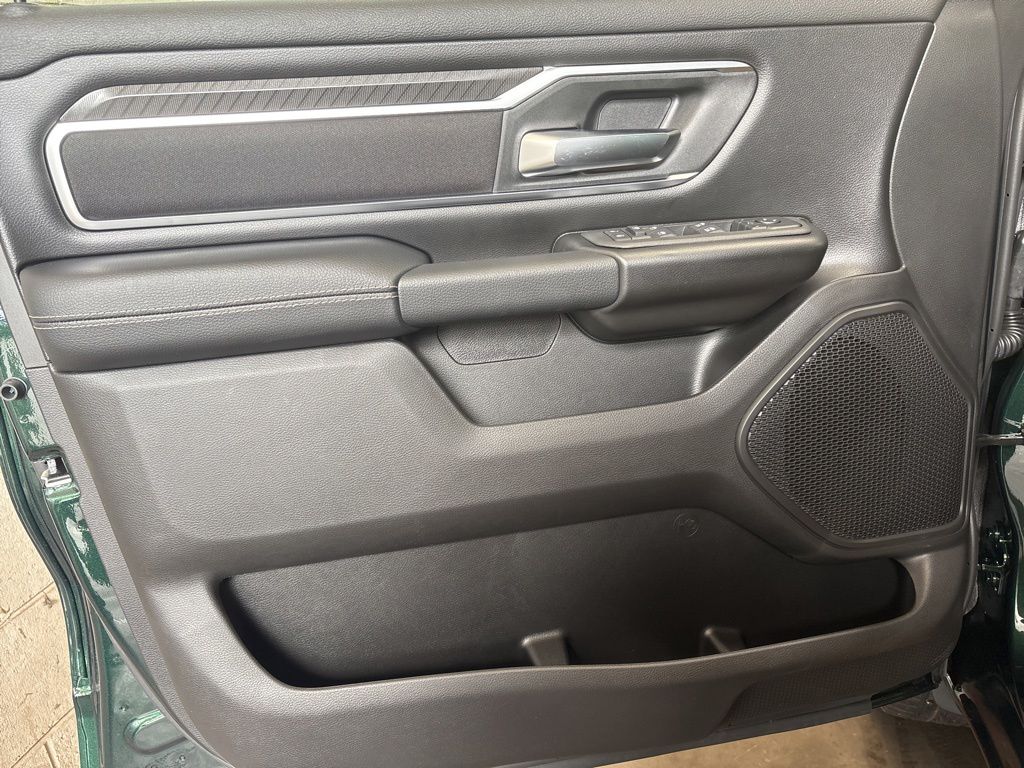 Thumbnail: 2026 RAM 1500 - 16