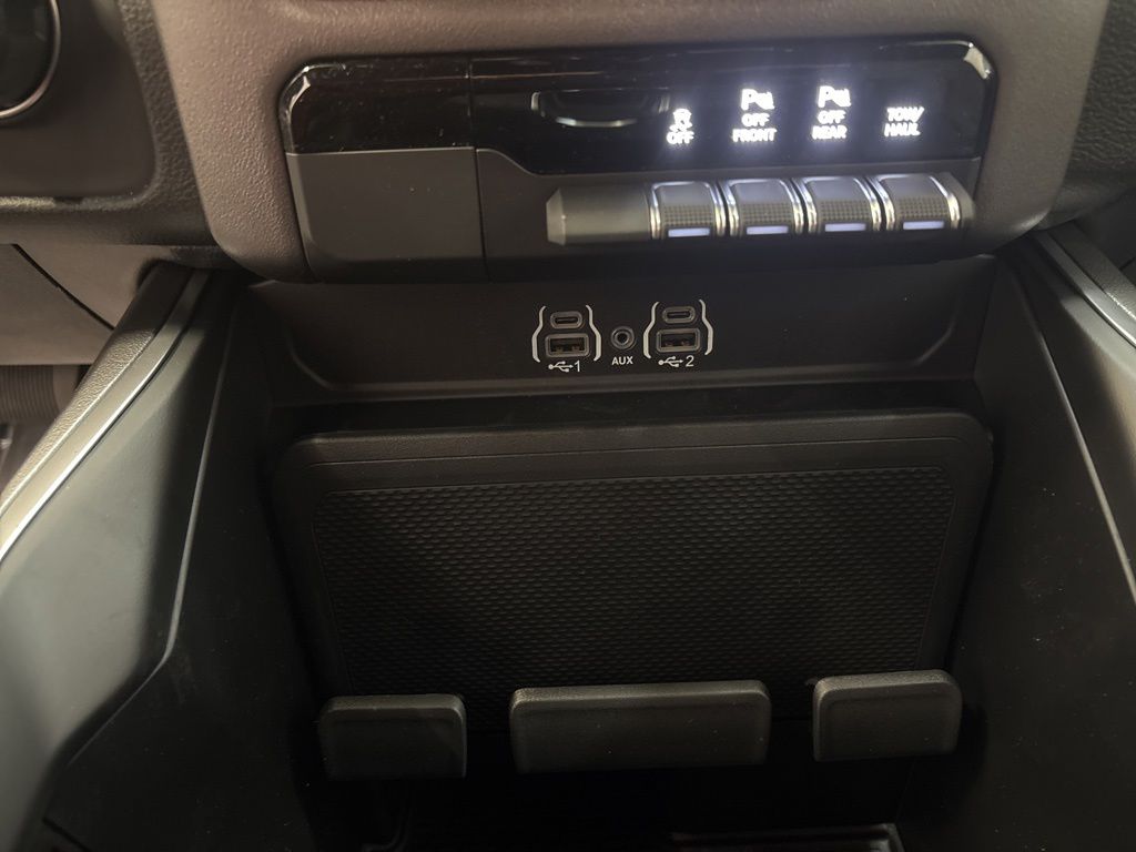Thumbnail: 2026 RAM 1500 - 24