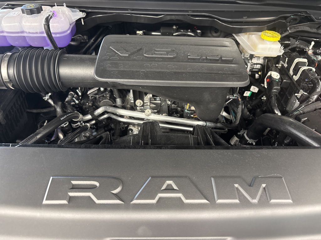 Thumbnail: 2026 RAM 1500 - 4