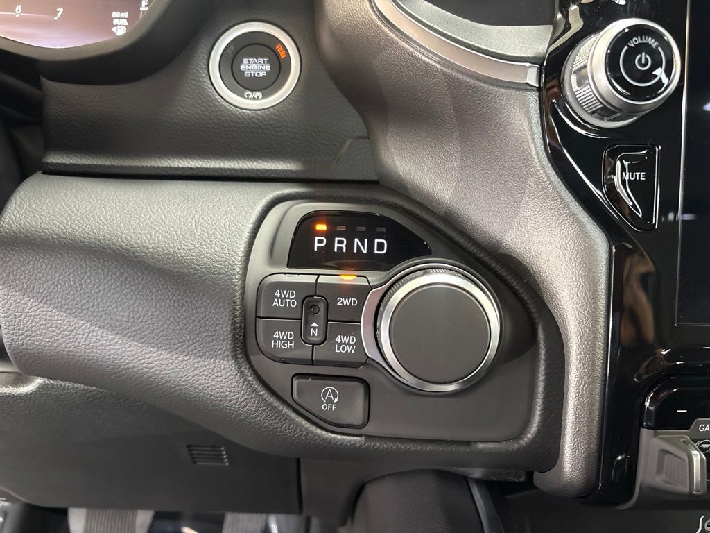 Thumbnail: 2026 RAM 1500 - 26