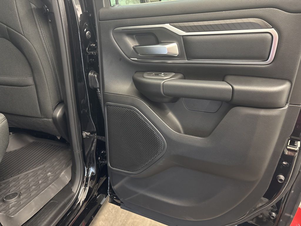 Thumbnail: 2026 RAM 1500 - 36