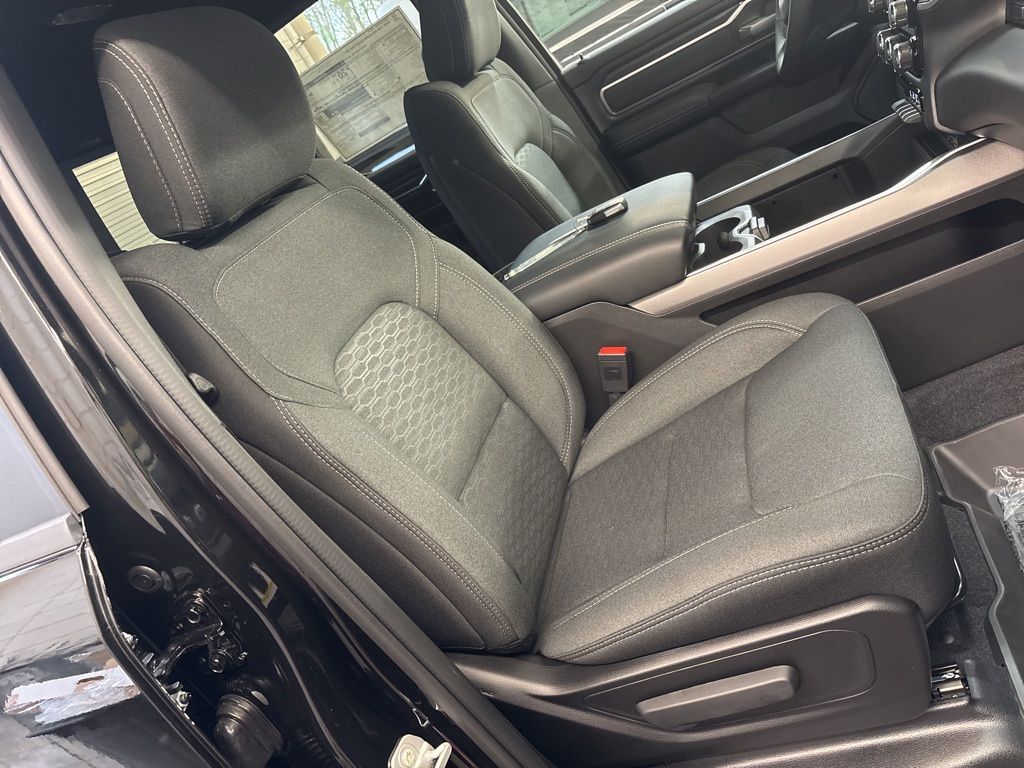 Thumbnail: 2026 RAM 1500 - 10